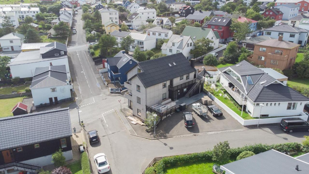 The Bird / Guesthouse / 10 Min Walk Downtown Torshavn Exterior photo